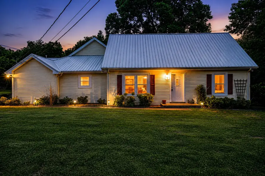 129 Oakland Dr, Gallatin, TN 37066 - #3