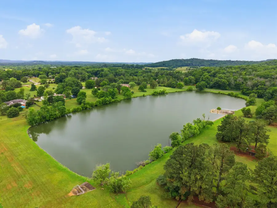 1009 Valley Forge Dr, Arrington, TN 37014 - #3