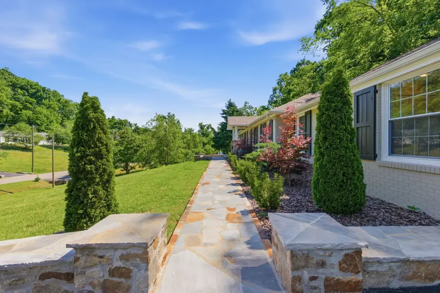 6617 Ellesmere Rd, Nashville, TN 37205 - #3