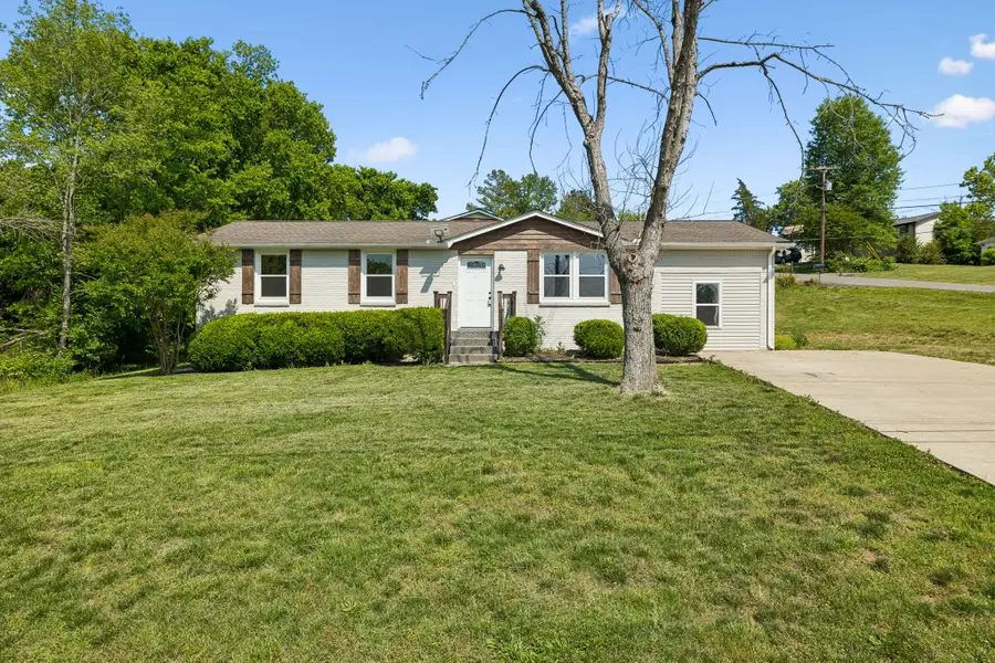 200 S Valley Rd, Hendersonville, TN 37075 - #3