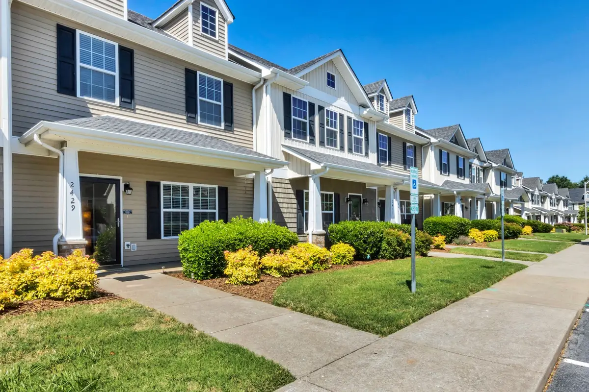 2429 New Holland Cir, Murfreesboro, TN 37128 - #1