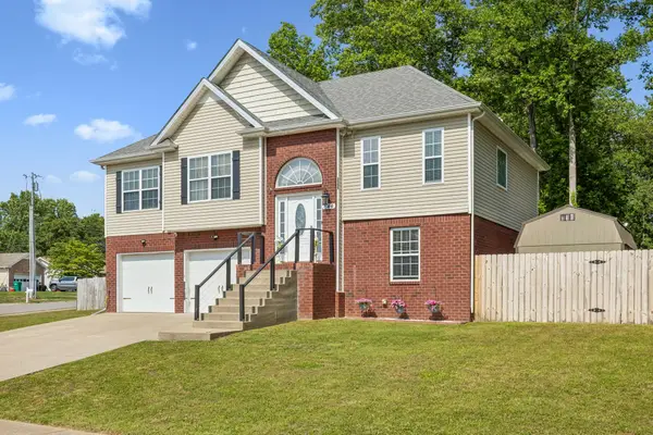 644 Ashley Oaks Dr, Clarksville, TN 37042