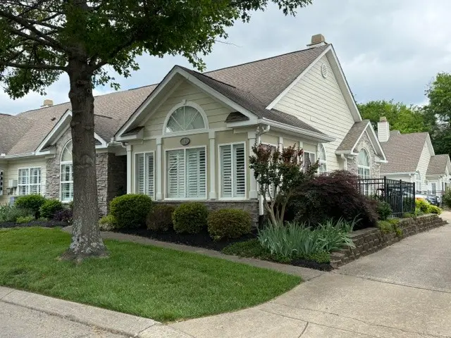 825 Browns Ln #603, Gallatin, TN 37066 - #2