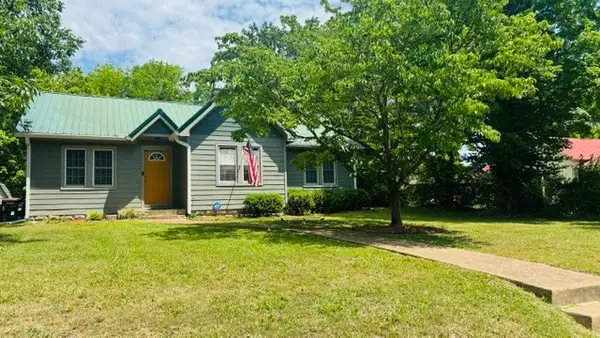 1115 Woodard St, Clarksville, TN 37040