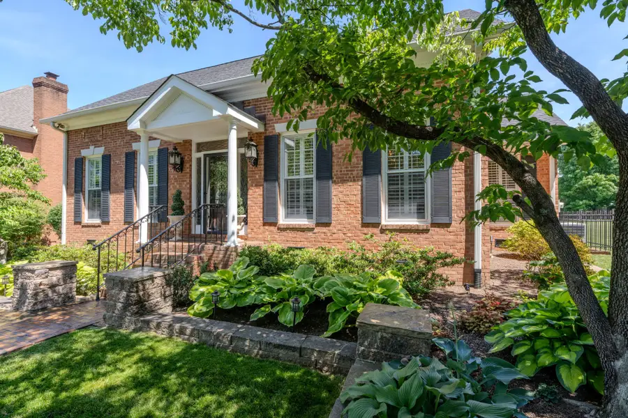 404 Chesterfield Pl, Franklin, TN 37064 - #3