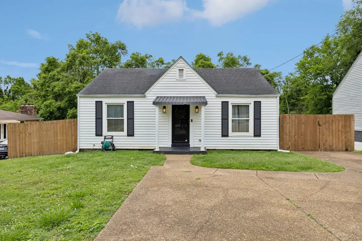 219 Morton Ave, Nashville, TN 37211 - #1