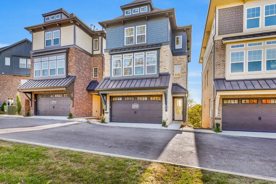 205 Daydreamer Ln, Nashville, TN 37206 - #3