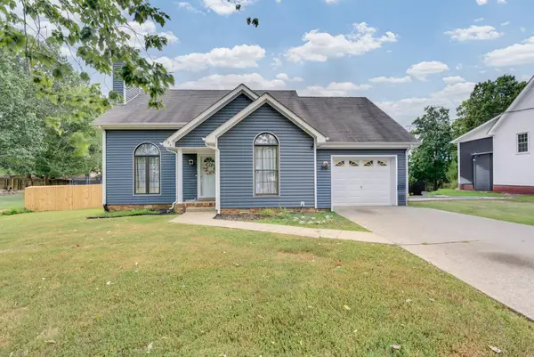 326 Lancaster Rd, Clarksville, TN 37042