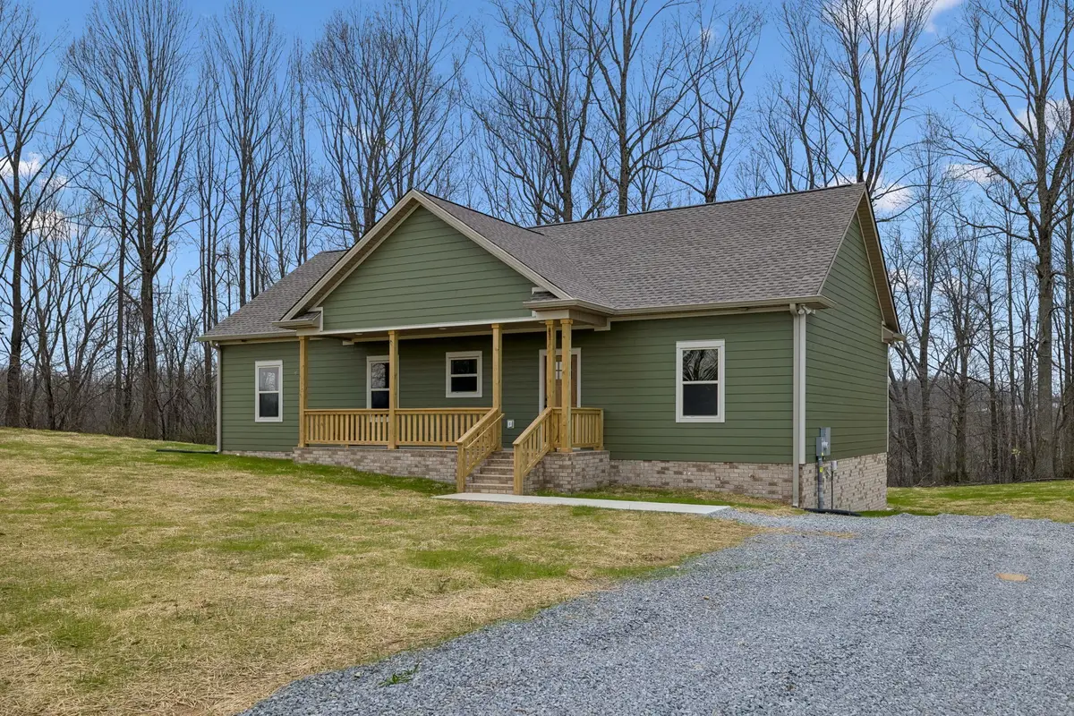 4105 Long Creek Rd, Lafayette, TN 37083 - #1