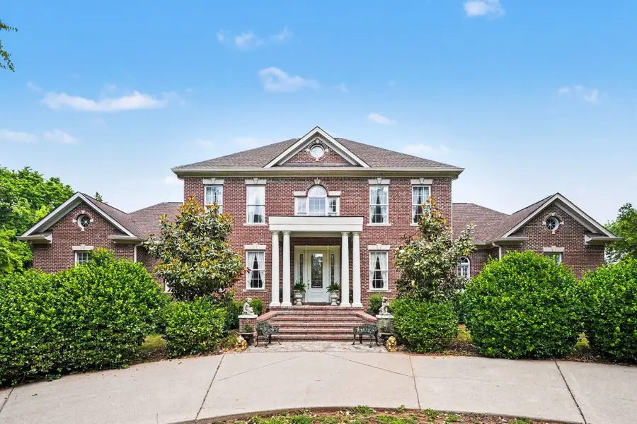 1523 North Main St, Mount Pleasant, TN 38474 - #2