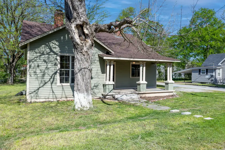 446 Childers St, Pulaski, TN 38478 - #2