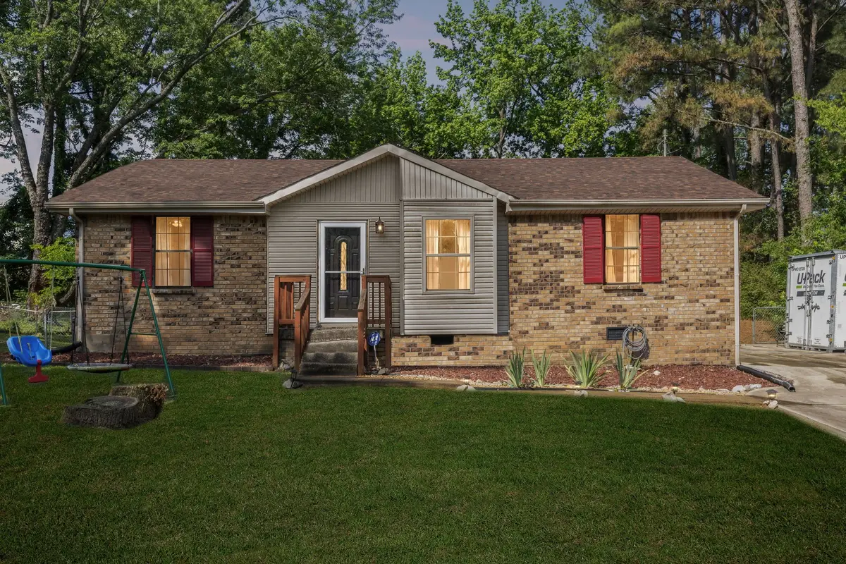 1282 Slayden Cir, Clarksville, TN 37040 - #1