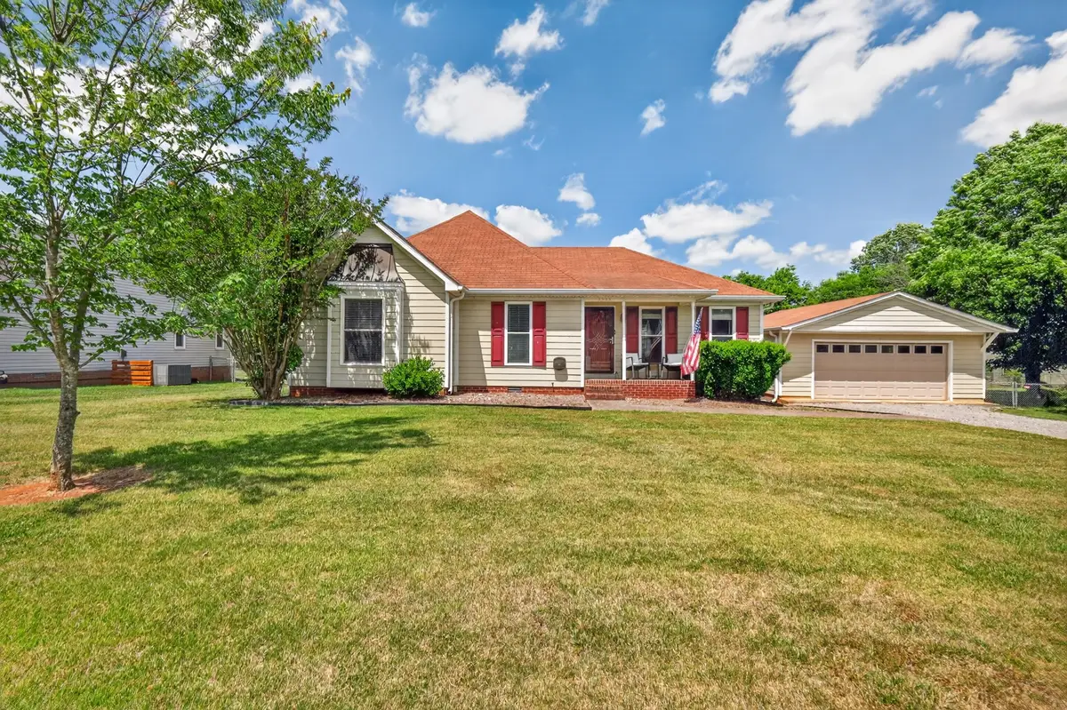 3223 Westbrook Dr, Murfreesboro, TN 37130 - #1