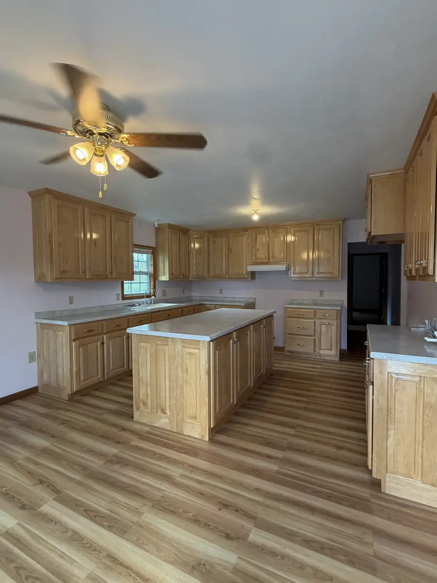 499 Belew Dr, Lawrenceburg, TN 38464 - #3