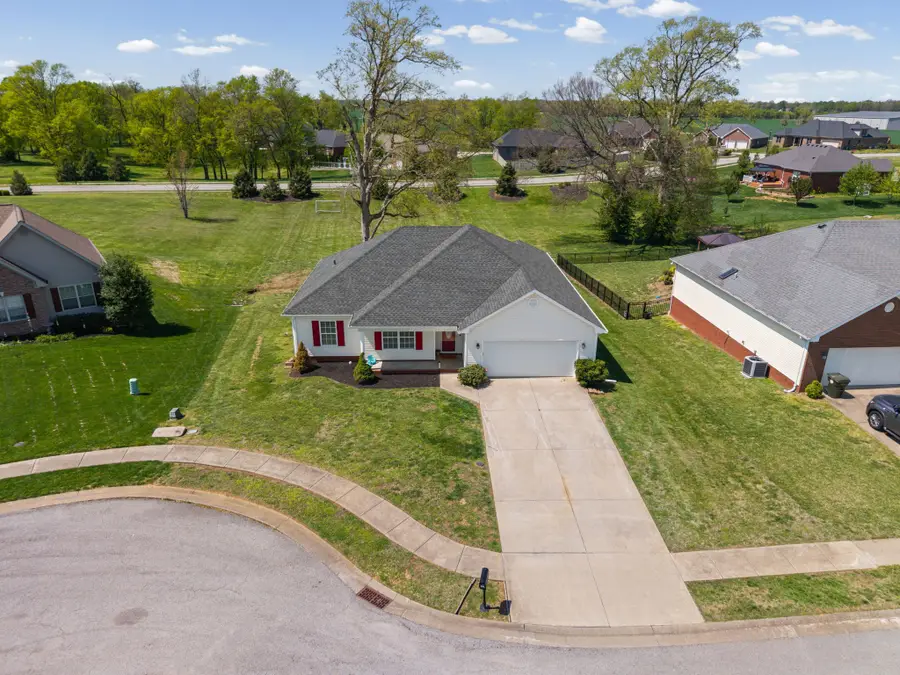 107 Lurlington Ct, Hopkinsville, KY 42240 - #2