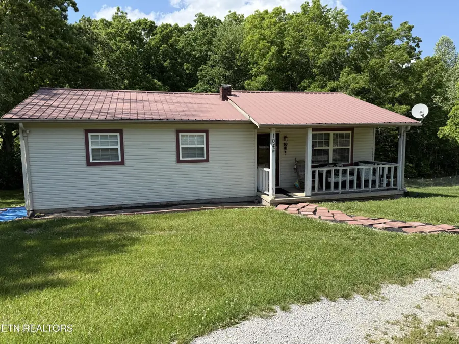 1045 Pearl Hinds Rd, Jamestown, TN 38556 - #3