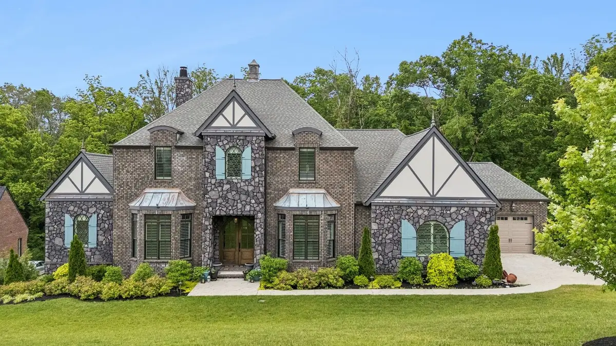 1601 Eastwood Dr, Brentwood, TN 37027 - #1