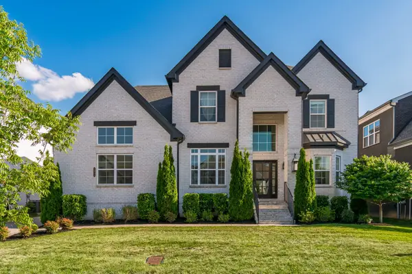 2045 Bocage Cir, Nolensville, TN 37135