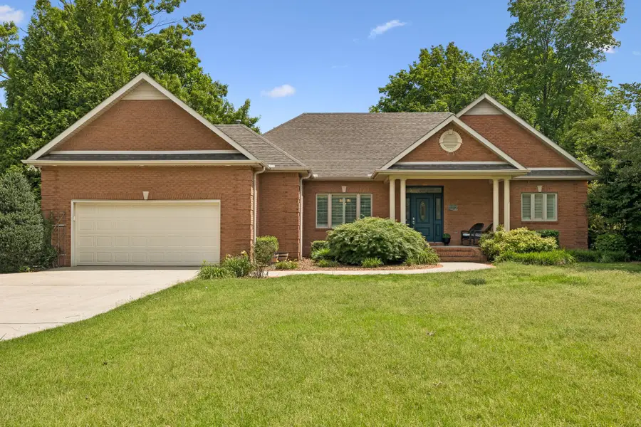 353 Waters Edge Dr, Estill Springs, TN 37330 - #3