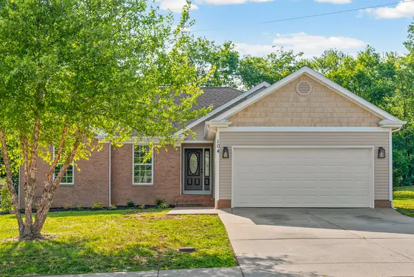 104 Daven Dr, Hopkinsville, KY 42240
