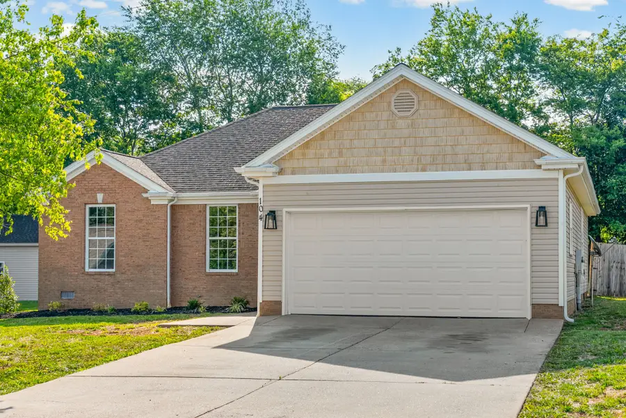 104 Daven Dr, Hopkinsville, KY 42240 - #2
