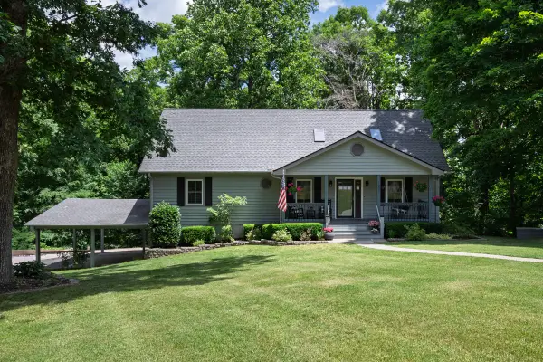 1006 Blackburn Ct, Kingston Springs, TN 37082