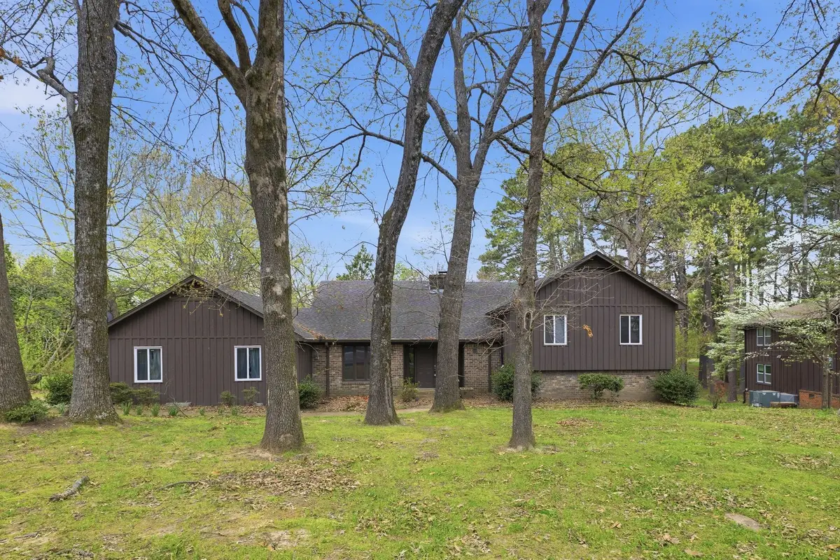 31 Colonial Cv, Jackson, TN 38305 - #1