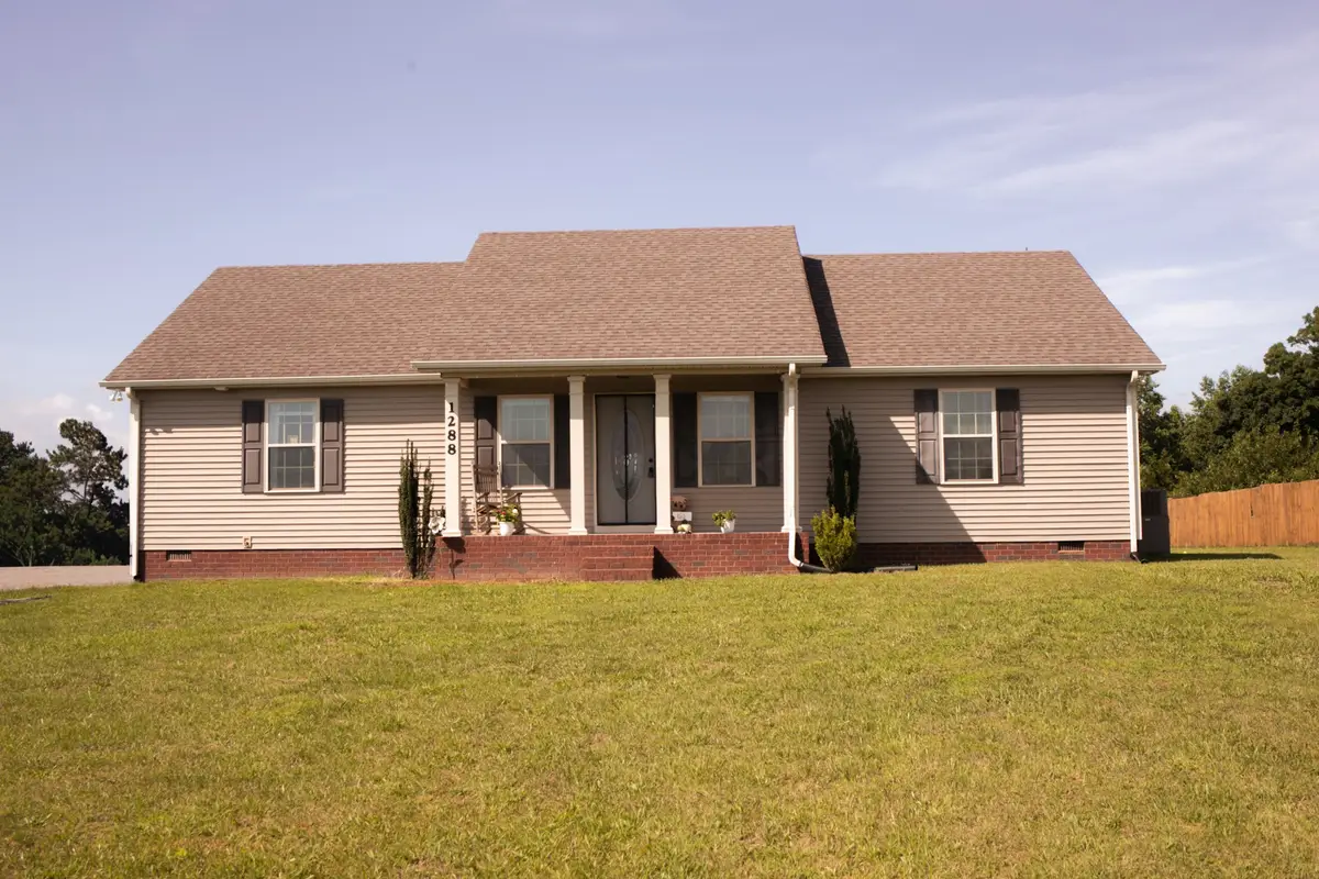 1288 Mount Olive Rd, Westmoreland, TN 37186 - #1