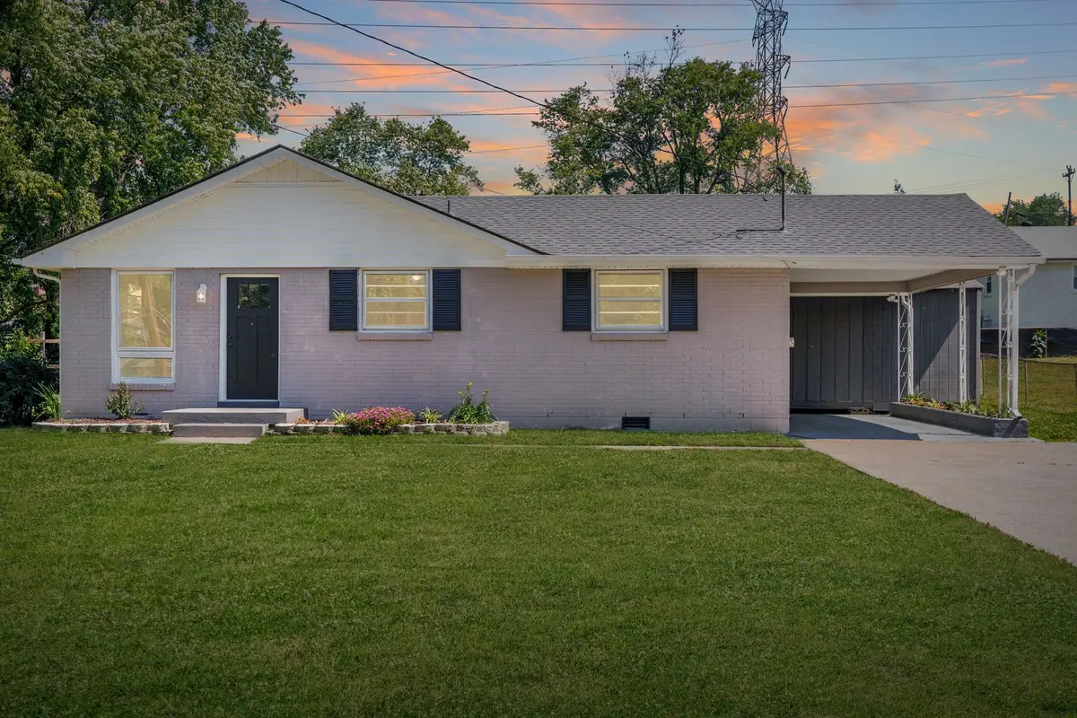 3228 Cloverwood Dr, Nashville, TN 37214 - #1