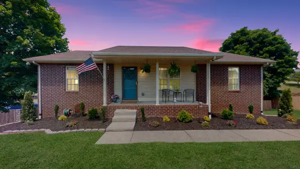 1079 Heatherwood Rd, Pleasant View, TN 37146
