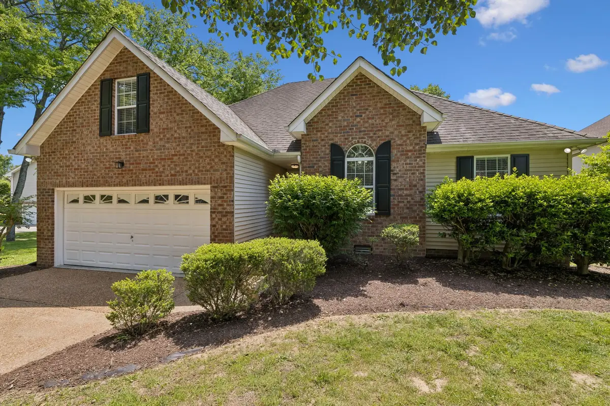 2709 Douglas Ln, Thompsons Station, TN 37179 - #1