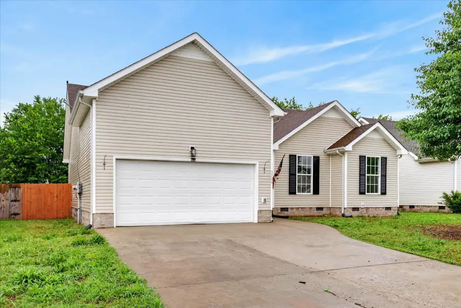 3706 Nadia Dr, Clarksville, TN 37040 - #3