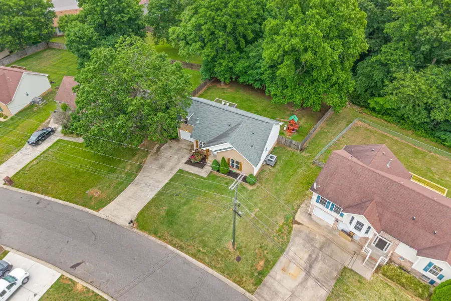 800 Leigh Ann Dr, Clarksville, TN 37042 - #3