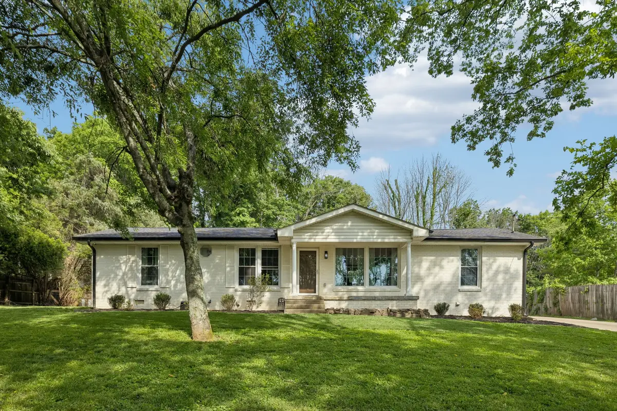 542 Moncrief Ave, Goodlettsville, TN 37072 - #1