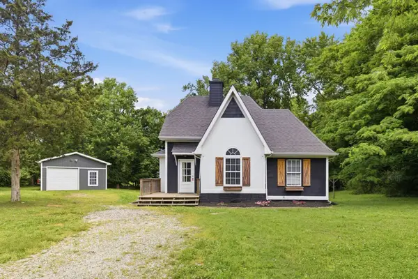 123 Vivian Dr, Clarksville, TN 37042