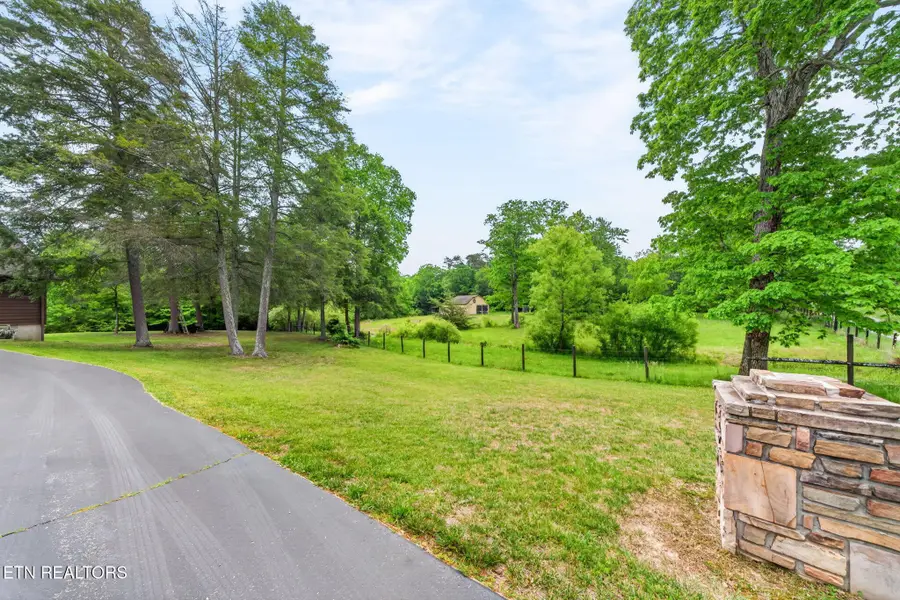25 Old Kentucky Stock Rd, Crossville, TN 38571 - #3