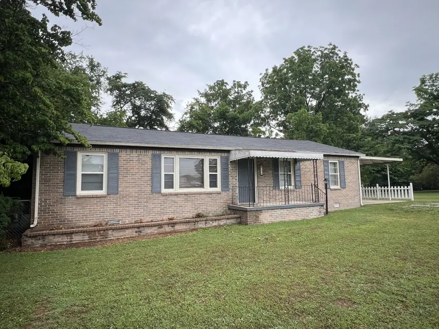 208 Lillian St, Winchester, TN 37398 - #2