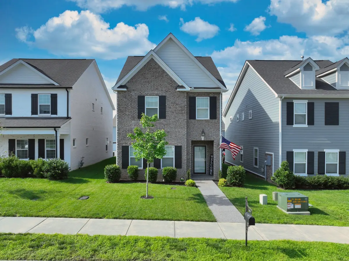 319 Cloverbrook Way, Gallatin, TN 37066 - #1