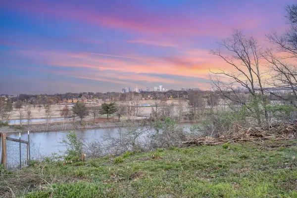 1712B River Dr, Nashville, TN 37218