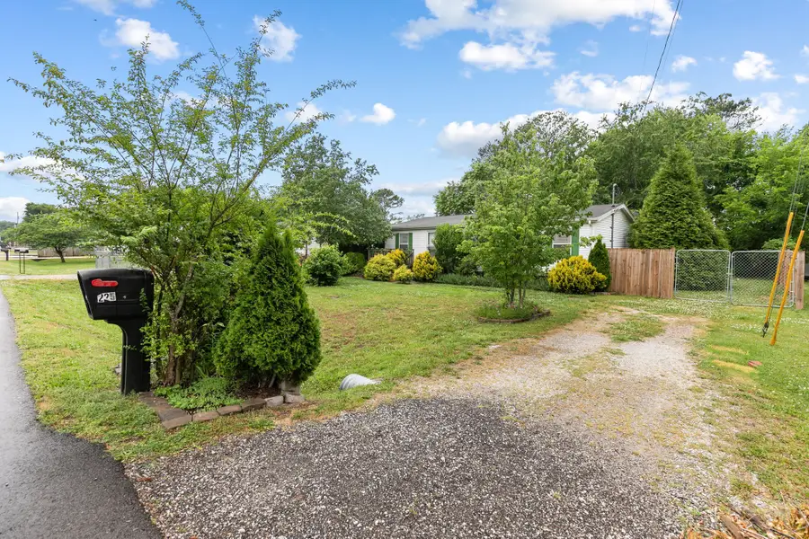225 Nowlin Dr, Columbia, TN 38401 - #3