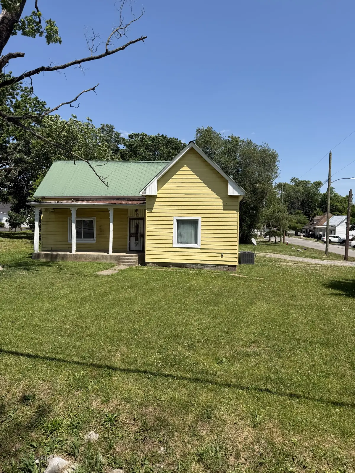 1508 S Main St, Springfield, TN 37172 - #1