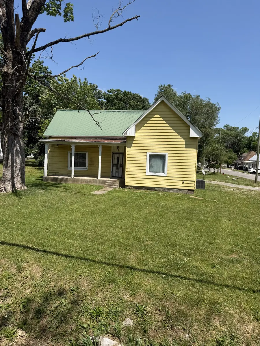 1508 S Main St, Springfield, TN 37172 - #2