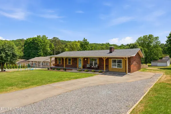 300 Lindner Lane, Lenoir City, TN 37772