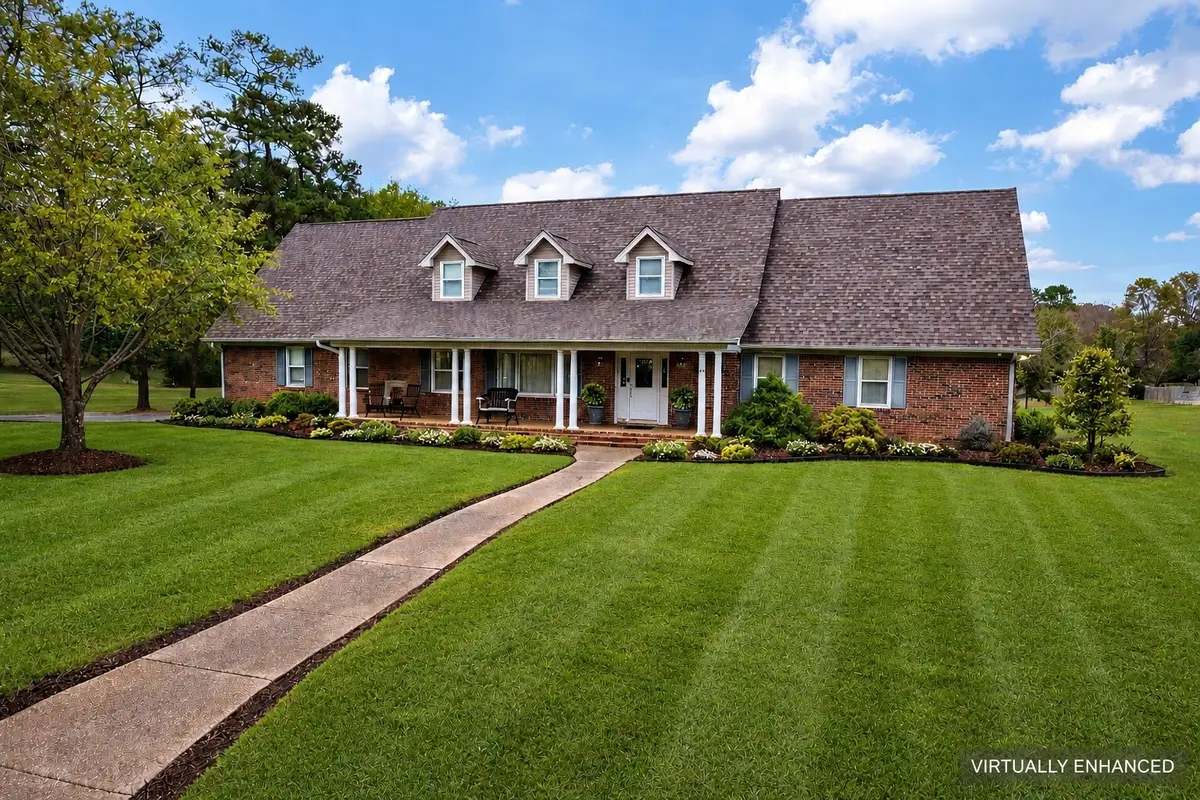 812 Pipkin Rd, Jackson, TN 38305 - #1