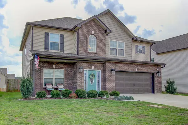 1028 Spicer Dr, Clarksville, TN 37042