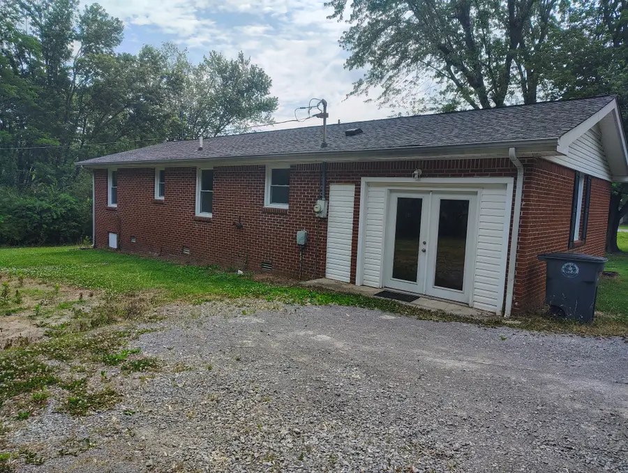619 Baker Dr, Lafayette, TN 37083 - #3