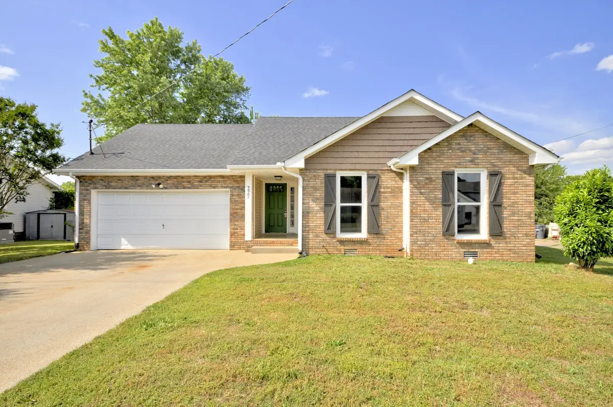 227 Moncrest Dr, Clarksville, TN 37042 - #1