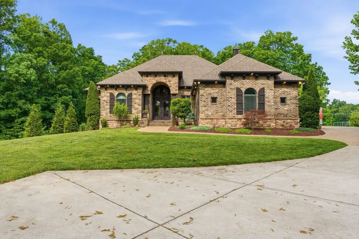 2857 New Hope Rd, Hendersonville, TN 37075 - #1