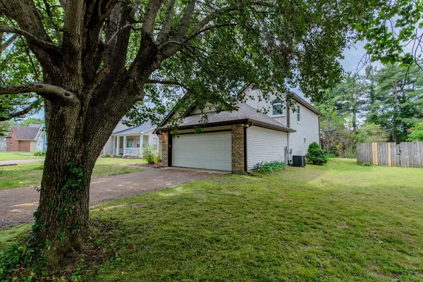 2632 Paddle Wheel Dr, Nashville, TN 37214