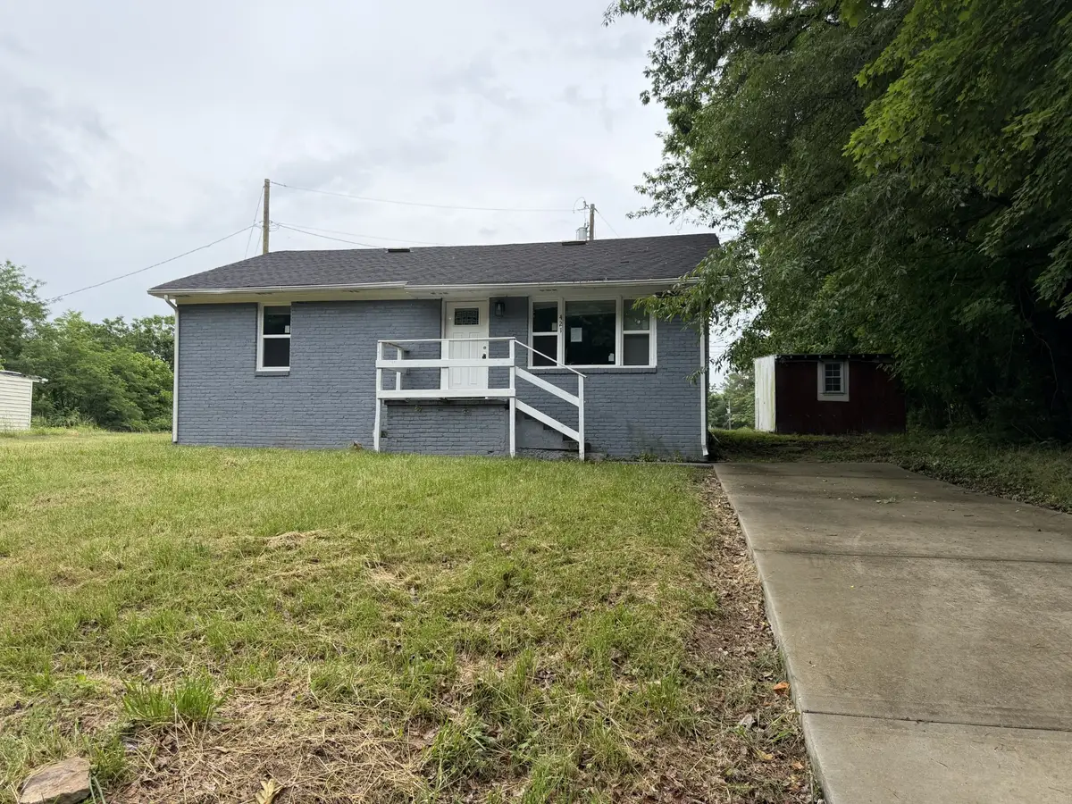 421 Plum St, Clarksville, TN 37042 - #1